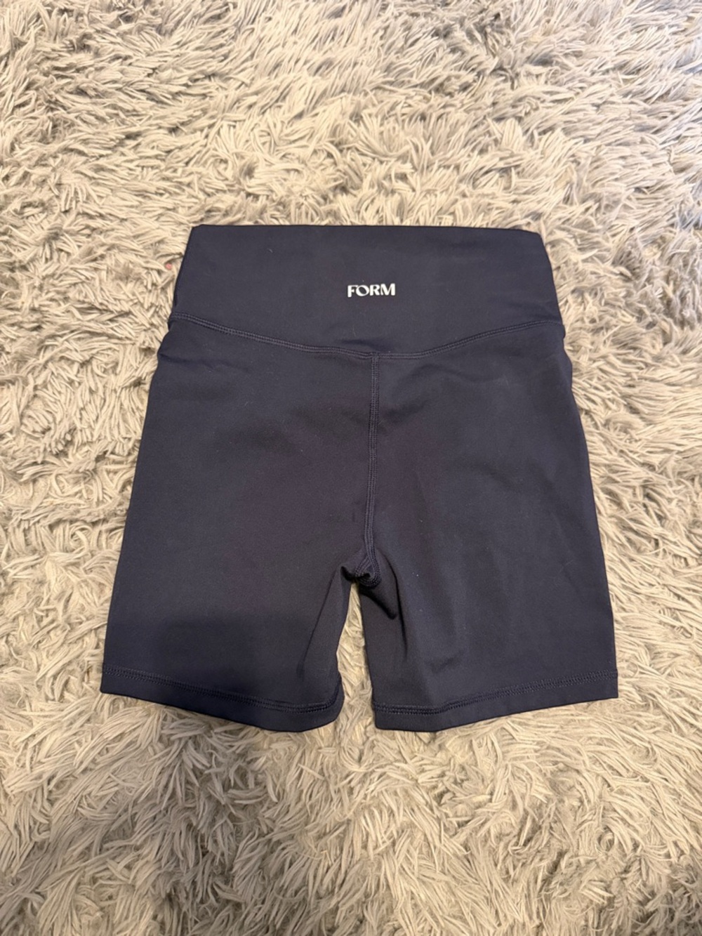 FORM Navy High-Rise Bike Shorts size small